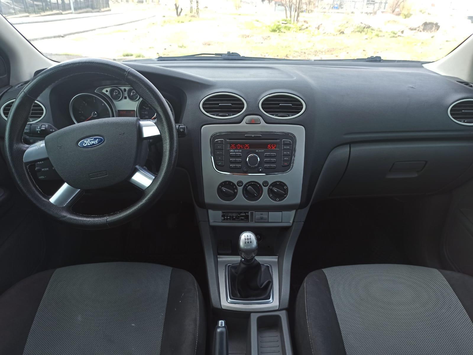 FORD FOCUS 14